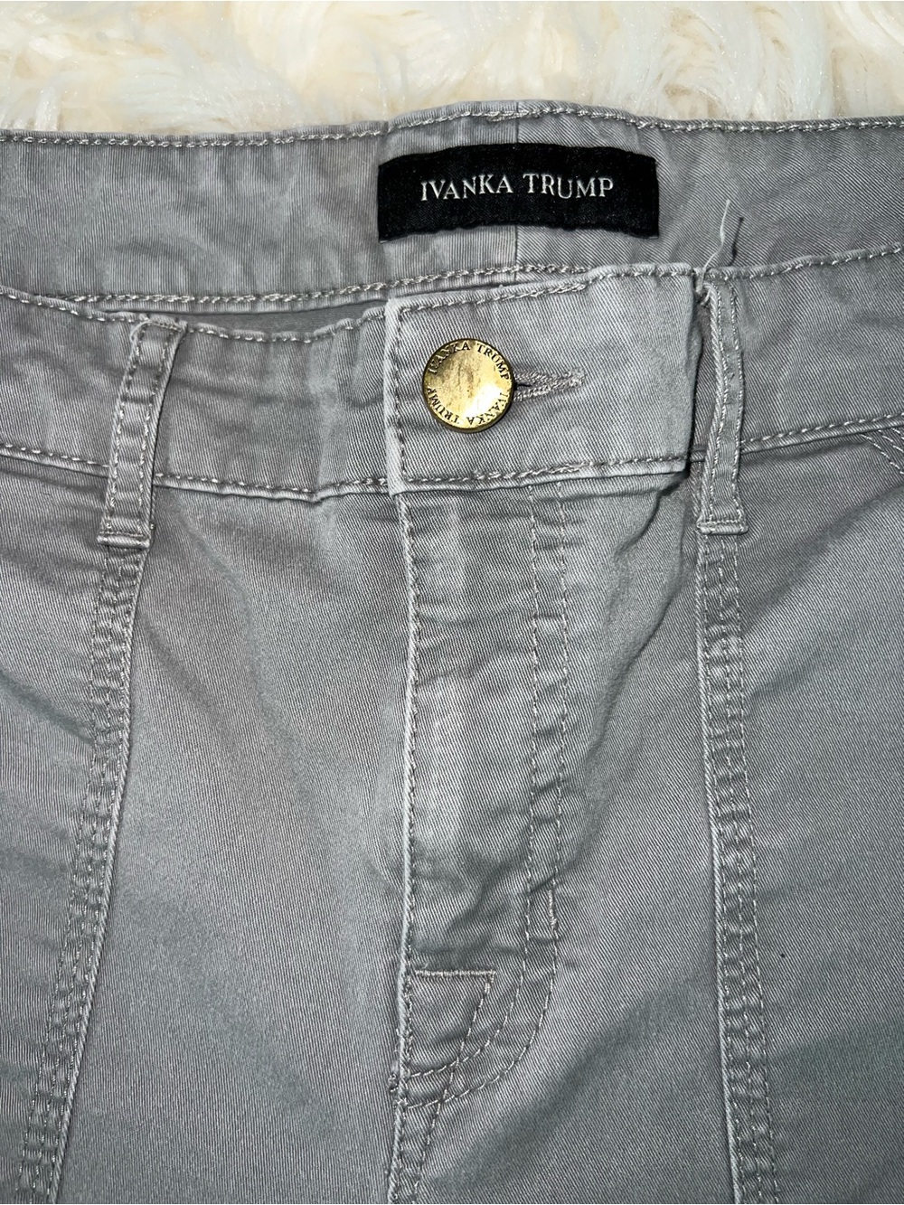 Ivanka Trump Gray Ankle Zip Skinny Pants — Utility Cargo Style - Picture 4 of 13